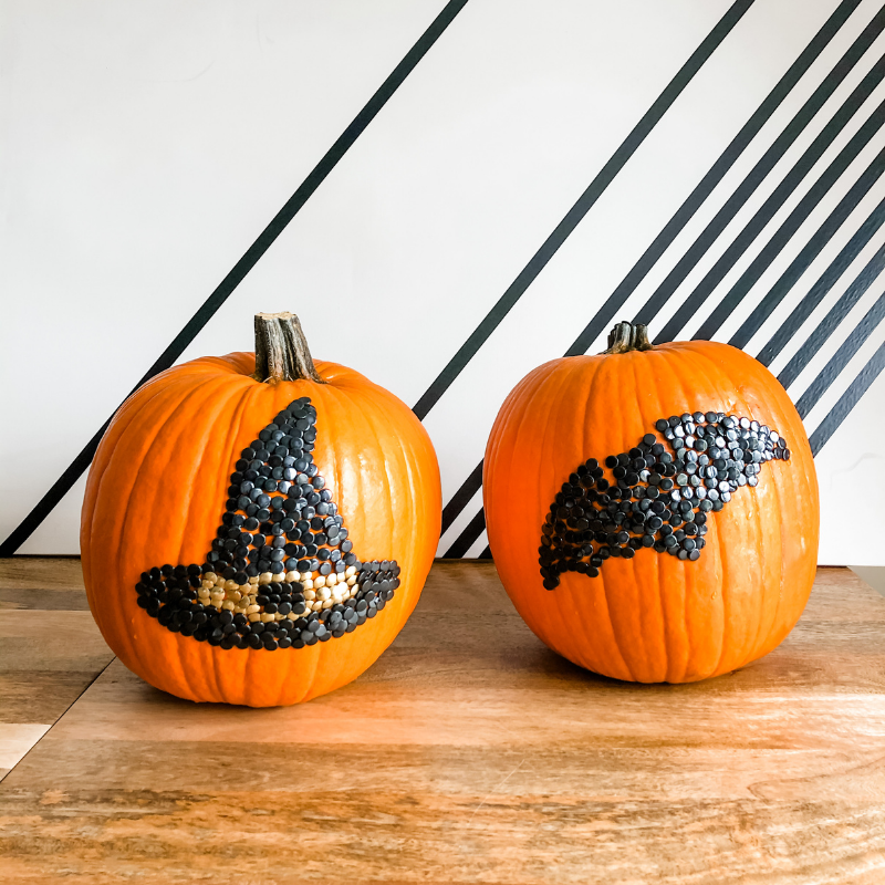 an easy halloween DIY push pin pumpkins